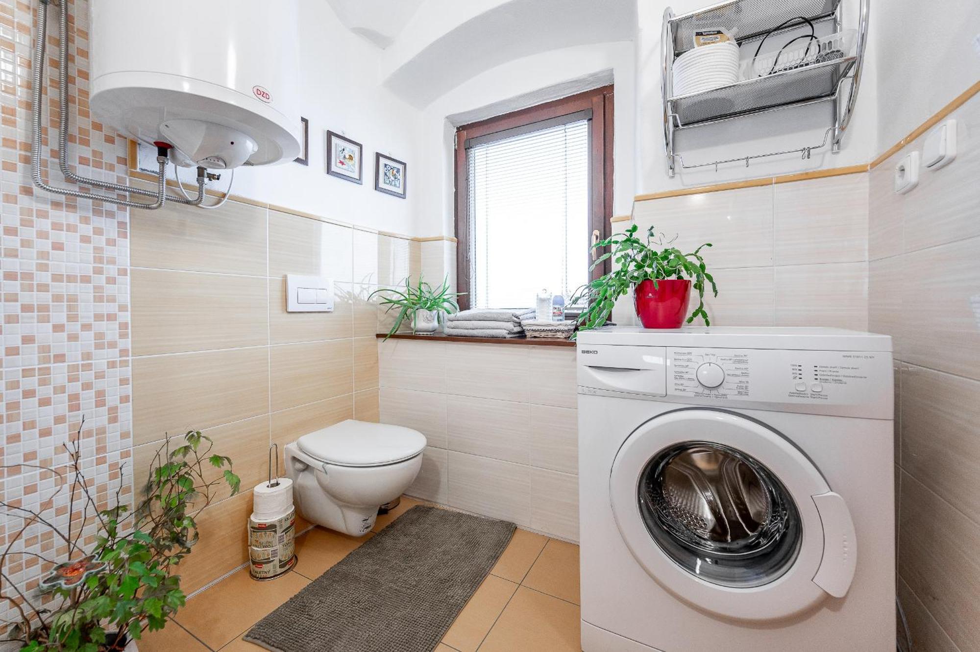 2 Room Flat Hlavna Kosice With Parking Екстер'єр фото